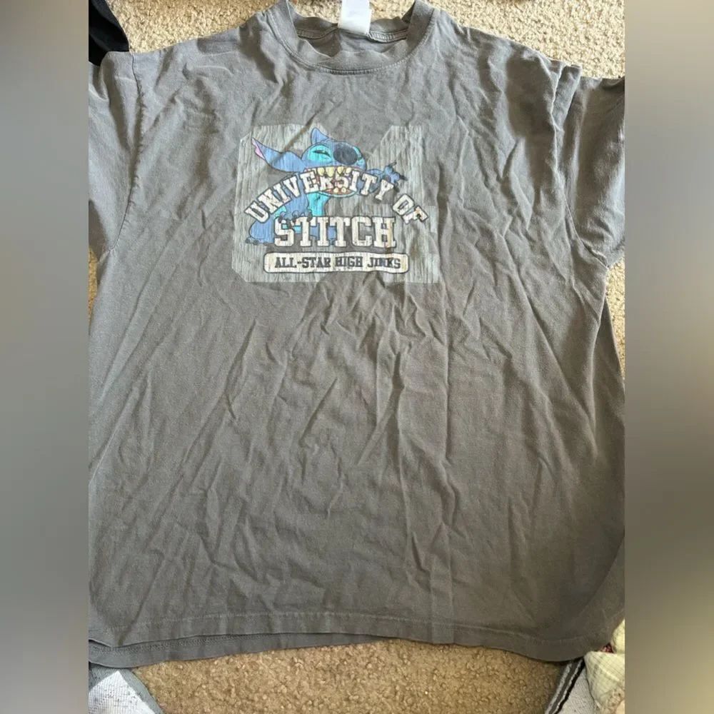 Vintage University of Stitch Disney Tshirt